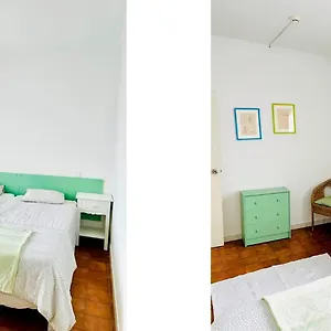 Rich & Poor Hostel